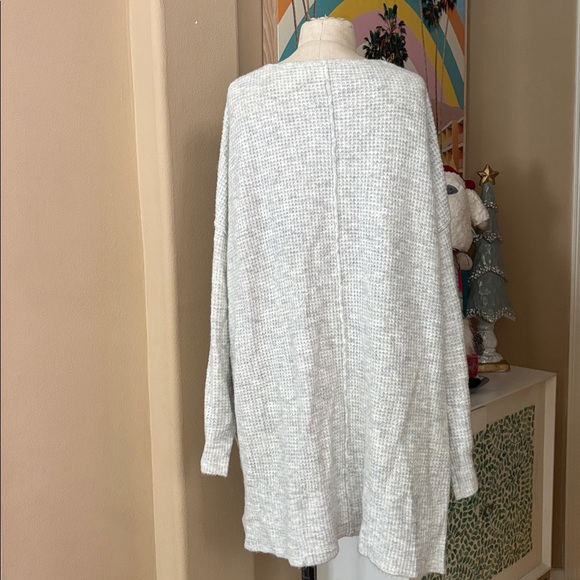 Free People Sweater - Picture 3 of 4